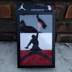 NIKE AIR JORDAN INFANT BABY BODYSUIT ONE PIECE SET